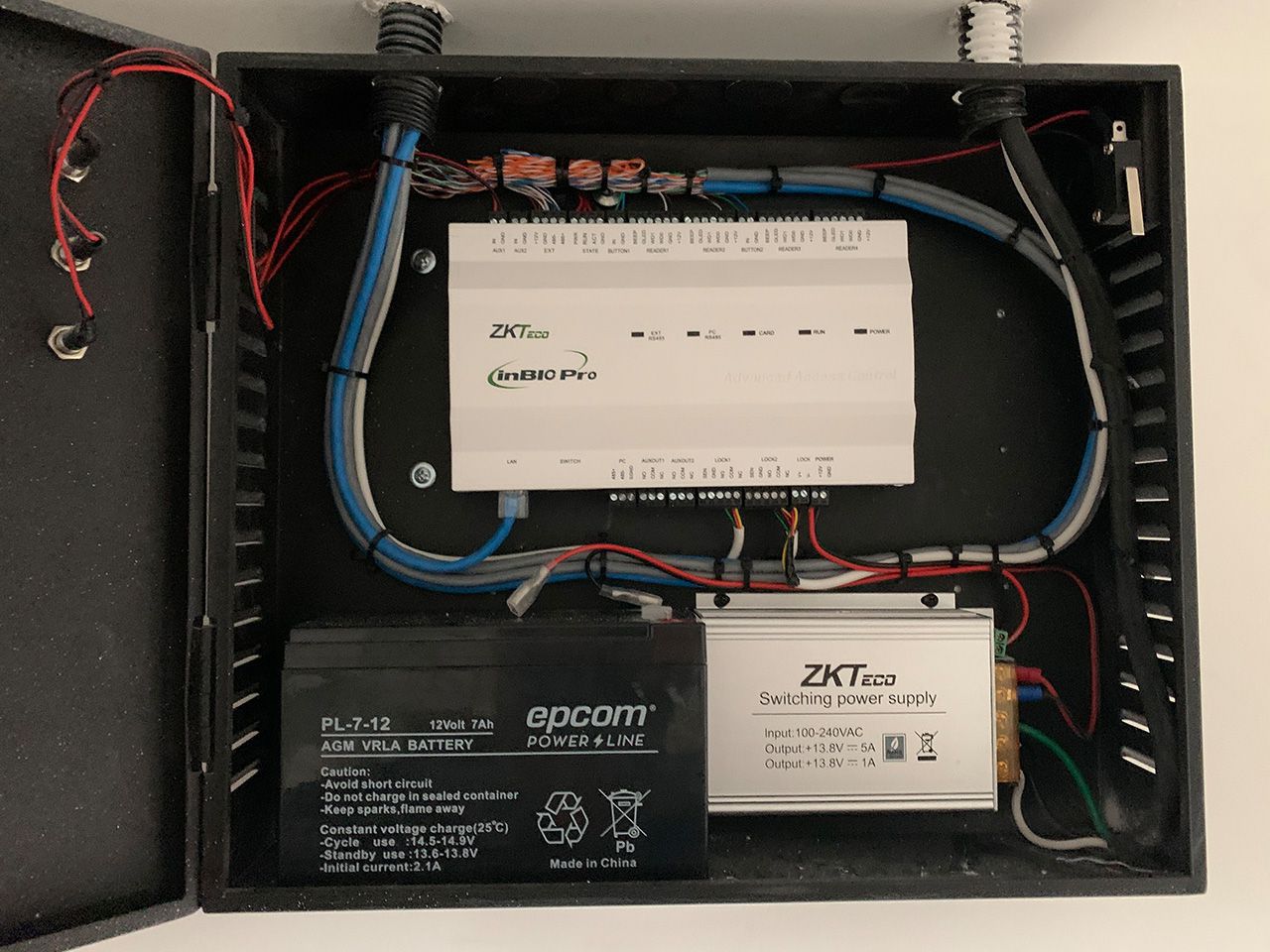 Odoo - Prueba 3 a tres columnas